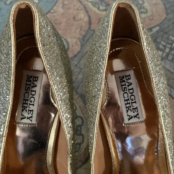 Badgley Mischka Leather GoldPumps size 10M